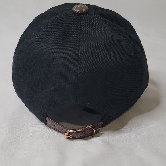 Louis Vuitton Black Cap with Gold Emblem - Picture 3 of 5